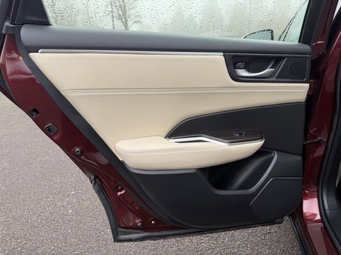 Used 2018 Honda Clarity Plug-In Hybrid image 29