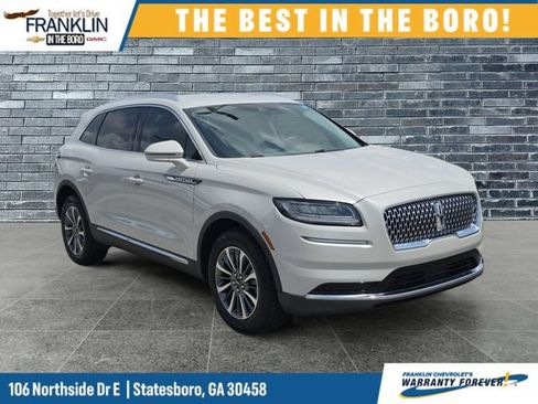 Used 2023 Lincoln Nautilus AWD w/ Premium Package image 8