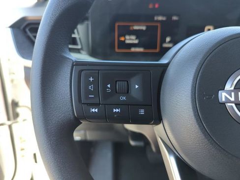 Certified 2025 Nissan Kicks SV w/ SV Premium Package FWD image 35