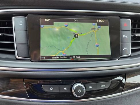 Used 2018 Buick Enclave Premium FWD image 23