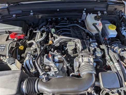 Certified 2022 Jeep Wrangler Unlimited Sahara w/ Safety Group image 28