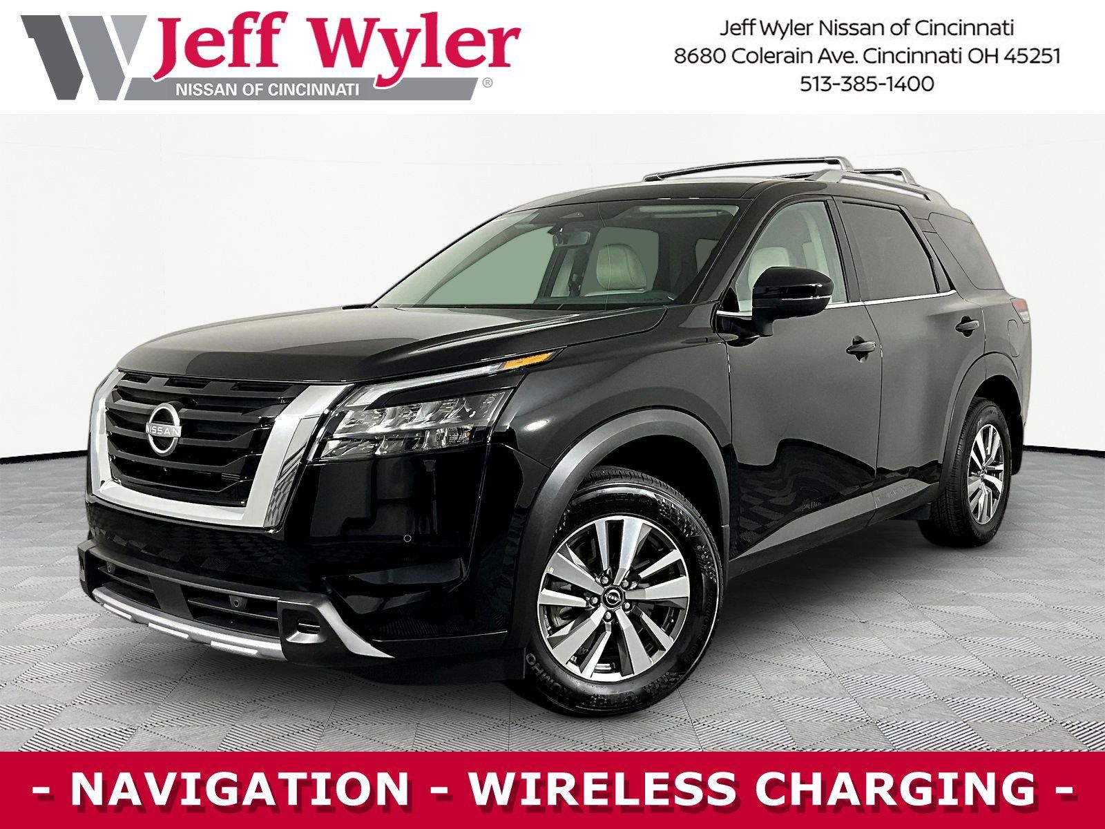 Certified 2025 Nissan Pathfinder SL AWD/4WD image 1