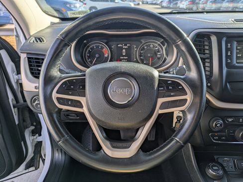 Used 2017 Jeep Cherokee Latitude w/ Trailer Tow Group image 17