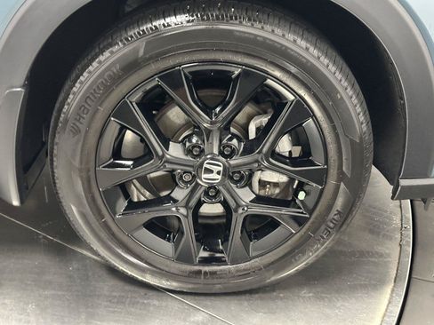 Certified 2025 Honda HR-V Sport image 17