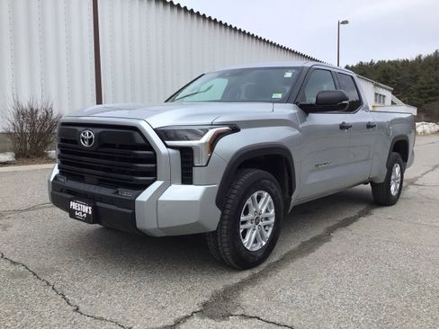 Used 2023 Toyota Tundra SR5 w/ SR5 Convenience Package image 4