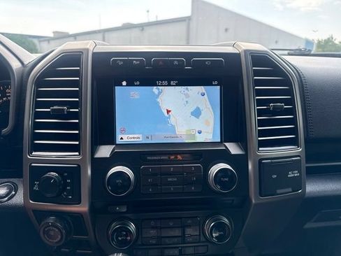 Used 2017 Ford F150 Platinum w/ Equipment Group 701A Luxury AWD/4WD image 26
