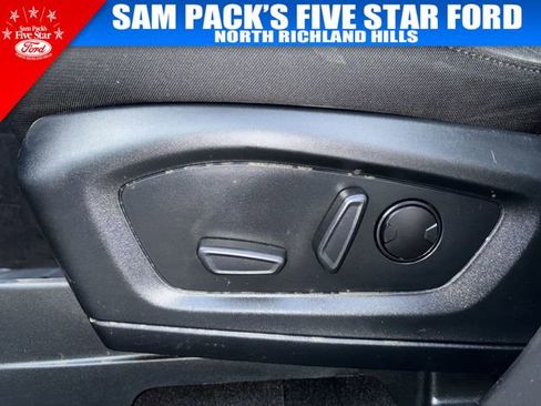 Used 2024 Ford Explorer XLT image 21