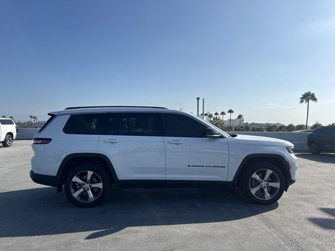 Used 2021 Jeep Grand Cherokee L Limited AWD/4WD image 4