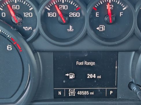 Used 2023 Chevrolet Silverado 1500 Custom w/ 2.7L Blackout Package image 11