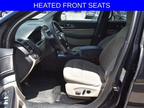 Used 2018 Ford Explorer XLT w/ XLT Technology Feature Bundle AWD/4WD image 4