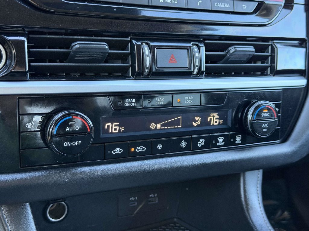 Used 2024 Nissan Pathfinder SV AWD/4WD image 30
