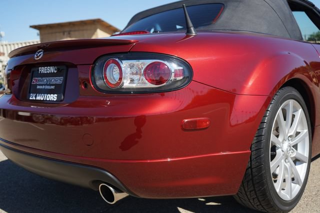 Used 2006 MAZDA MX-5 Miata Sport w/ Appearance Pkg RWD image 42