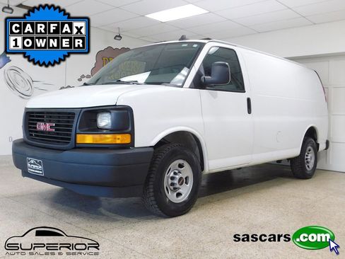 Used 2017 GMC Savana 2500 RWD image 1
