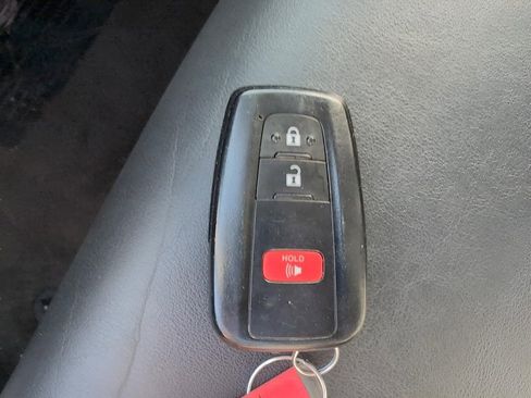 Used 2024 Toyota RAV4 Adventure image 39