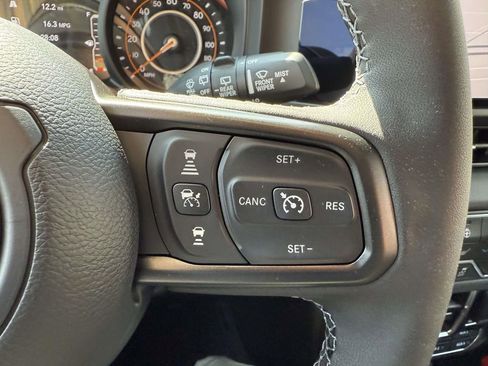 New 2026 Jeep Wrangler Unlimited Rubicon AWD/4WD image 23