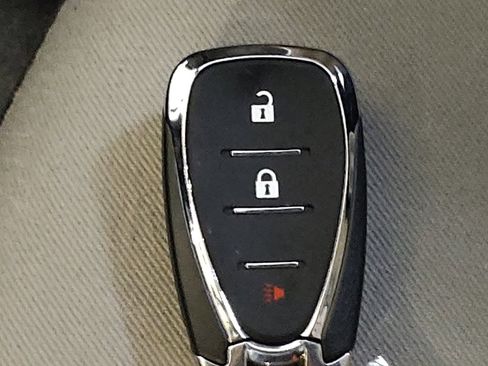 Used 2018 Chevrolet Equinox LS image 32