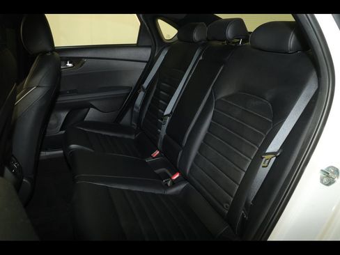 Used 2022 Kia Forte GT-Line w/ GT-Line Premium Package FWD image 29