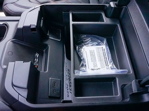 New 2025 GMC Sierra 1500 AT4 w/ AT4 Premium Package image 32