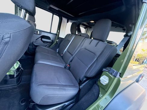 Used 2023 Jeep Wrangler Unlimited w/ Sun & Screen Package AWD/4WD image 27