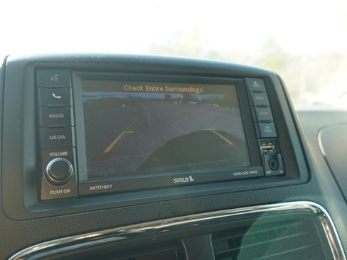 Used 2020 Dodge Grand Caravan SE w/ UConnect Hands-Free Group FWD image 27