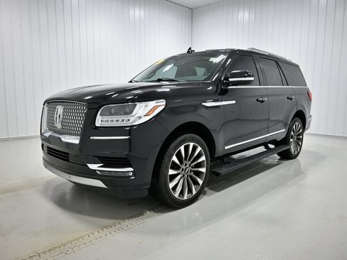 Used 2021 Lincoln Navigator Reserve AWD/4WD image 25