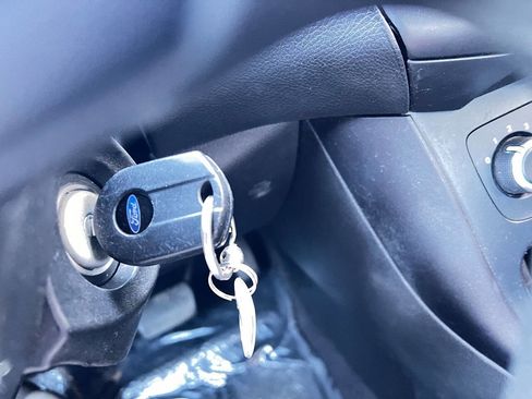 Used 2018 Ford Focus SE image 22