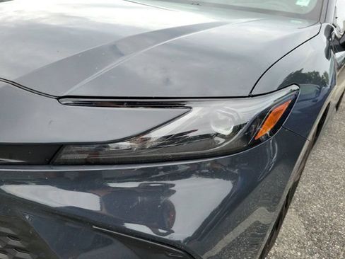 Used 2025 Toyota Camry SE FWD image 10