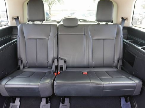 Used 2024 Ford Expedition XLT image 25