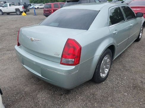 Used 2006 Chrysler 300 Touring image 3