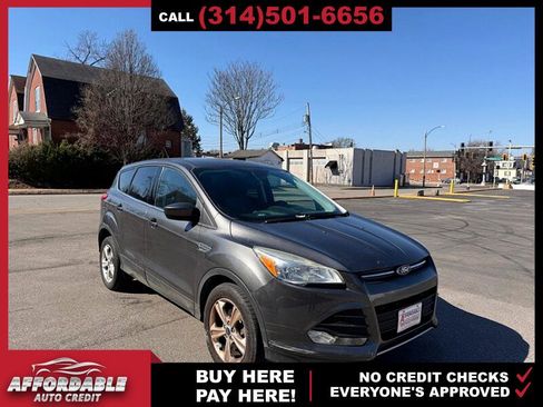 Used 2015 Ford Escape SE image 7