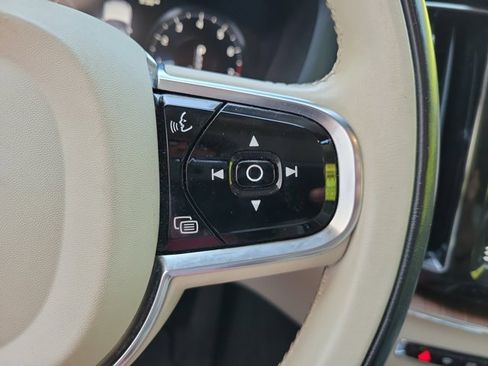 Used 2019 Volvo XC60 T5 Inscription w/ Protection Package Premier image 31