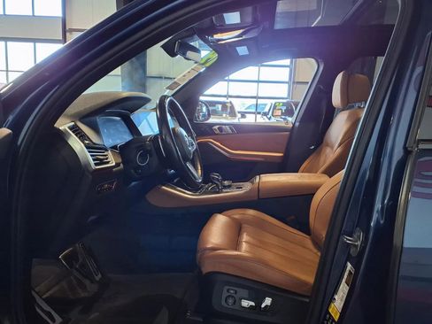 Used 2019 BMW X5 xDrive40i w/ M Sport Package AWD/4WD image 19