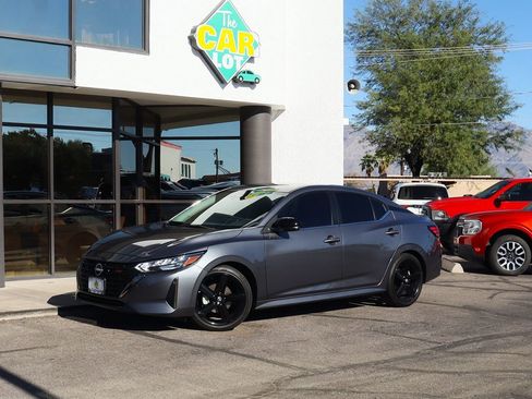 Used 2024 Nissan Sentra SR image 3