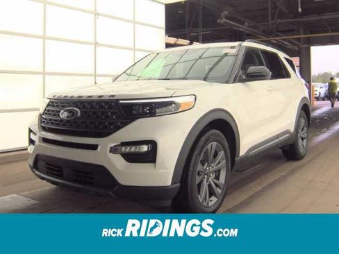 Used 2023 Ford Explorer XLT w/ Equipment Group 202A AWD/4WD image 1