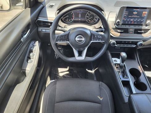 Certified 2025 Nissan Altima 2.5 SV FWD image 21