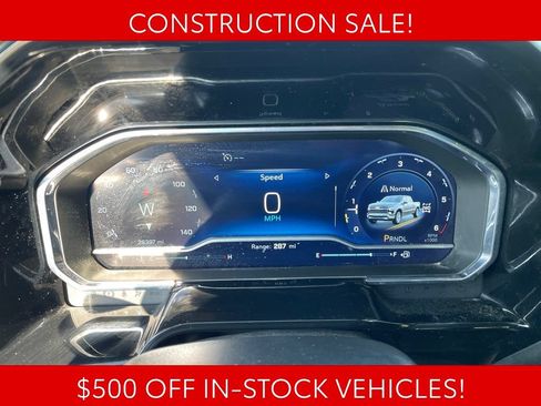Used 2024 Chevrolet Silverado 1500 LT AWD/4WD image 28