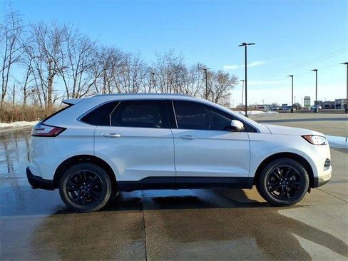 Used 2019 Ford Edge SEL w/ Equipment Group 201A image 5