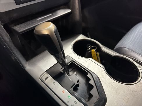 Used 2014 Toyota Camry SE image 22