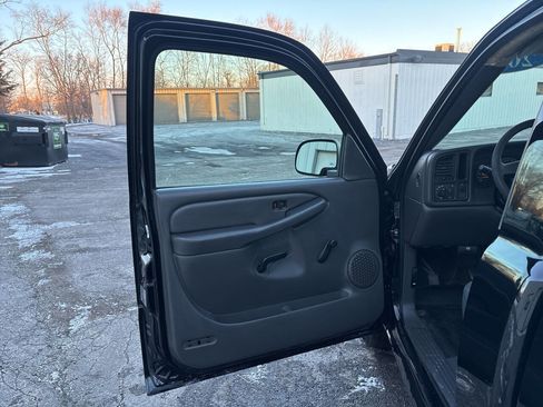 Used 2007 GMC Sierra 1500 W/T image 16