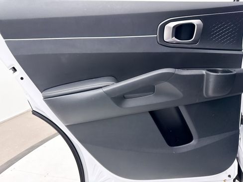 Certified 2024 Kia Sorento LX FWD image 30