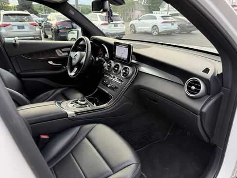 Used 2018 Mercedes-Benz GLC 300 4MATIC image 22