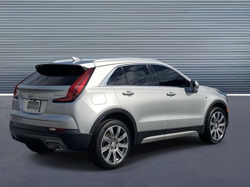 Used 2019 Cadillac XT4 Premium Luxury w/ Driver Awareness Package image 3