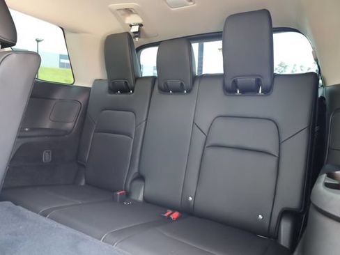 Certified 2025 Nissan Pathfinder SL AWD/4WD image 23