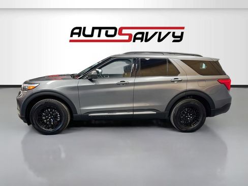 Used 2024 Ford Explorer XLT w/ Equipment Group 202A AWD/4WD image 4
