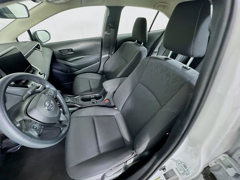 Used 2024 Toyota Corolla LE FWD image 13