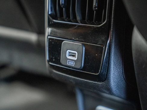 Certified 2023 Jeep Compass Latitude AWD/4WD image 32