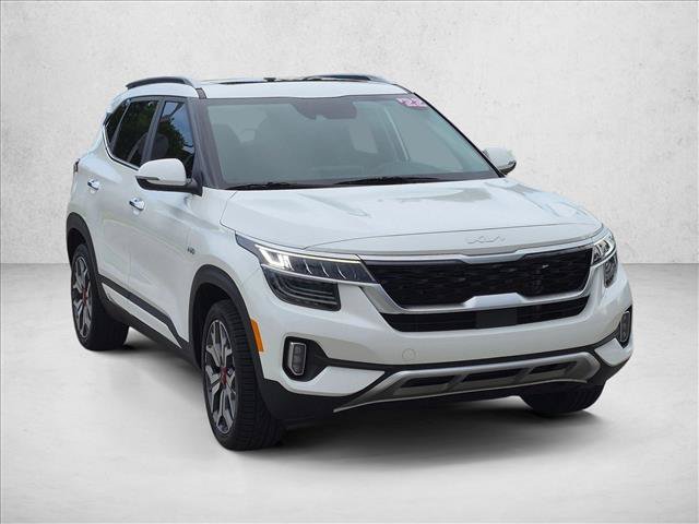 Used 2022 Kia Seltos SX w/ Sunroof Package AWD/4WD image 3