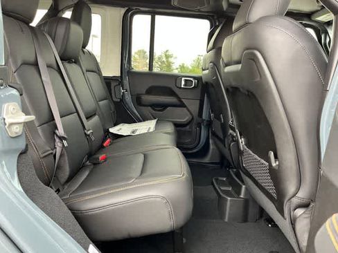 New 2024 Jeep Wrangler Sahara w/ Technology Group image 30