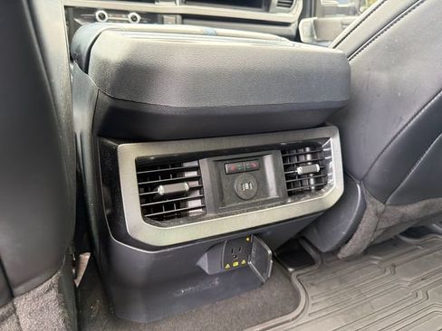 Used 2025 Ford F250 Platinum AWD/4WD image 23