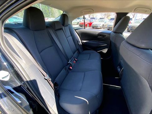 Used 2024 Toyota Corolla LE image 19